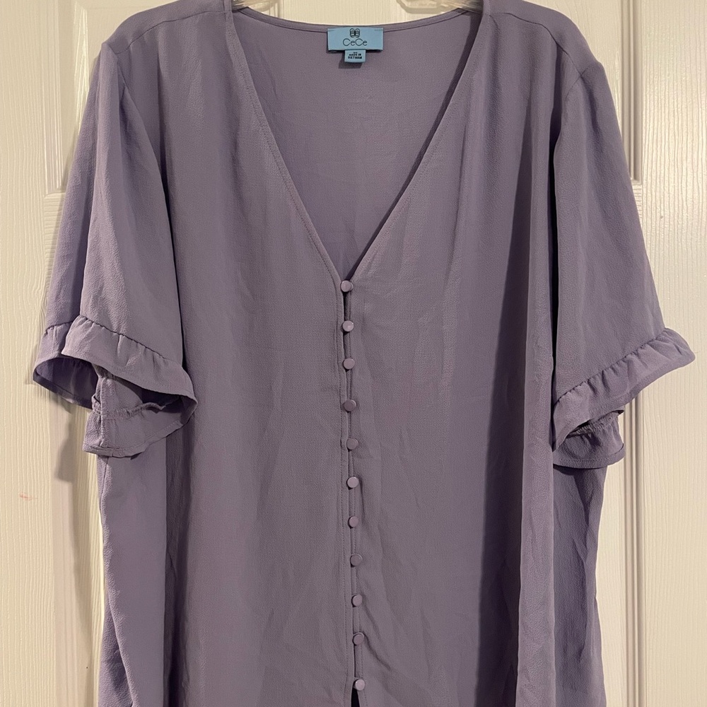 CeCe 3x button up blouse